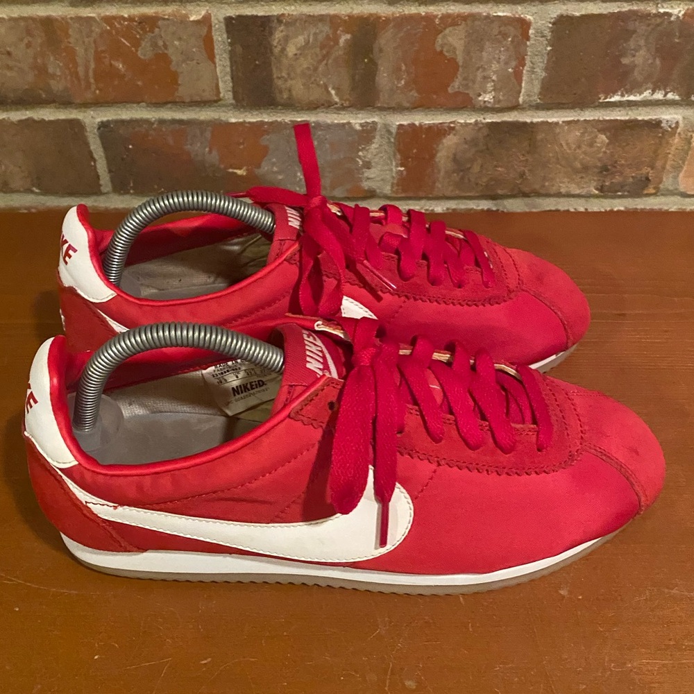 Women’s Nike Cortez - Picture 2 of 9